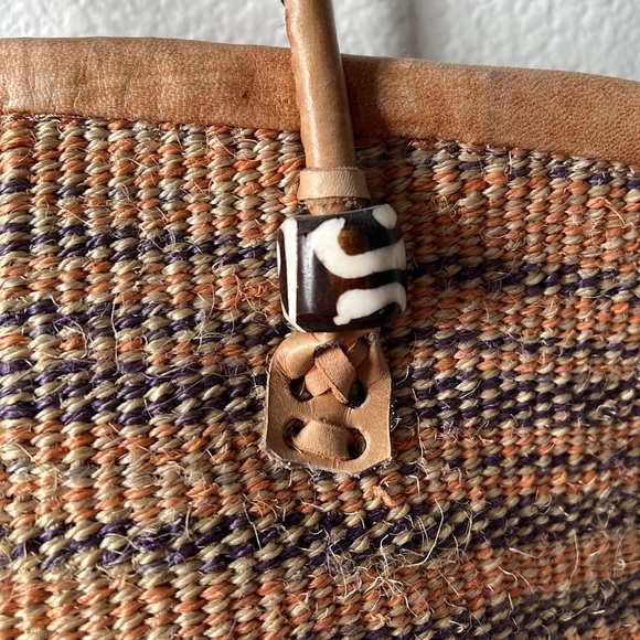 African Sisel Woven Striped Bag - Picture 4 of 11